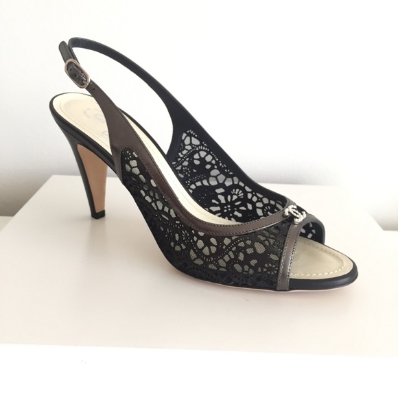 CHANEL Black Slingback Sandals NWT 40.5 - Picture 3 of 16